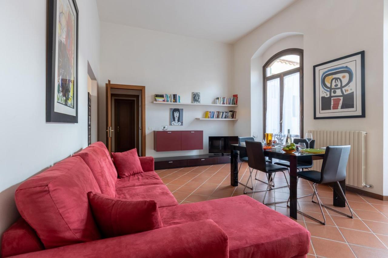 Tranquil Elegance In The Heart Of Pisa - Historic Convent Apartment Buitenkant foto
