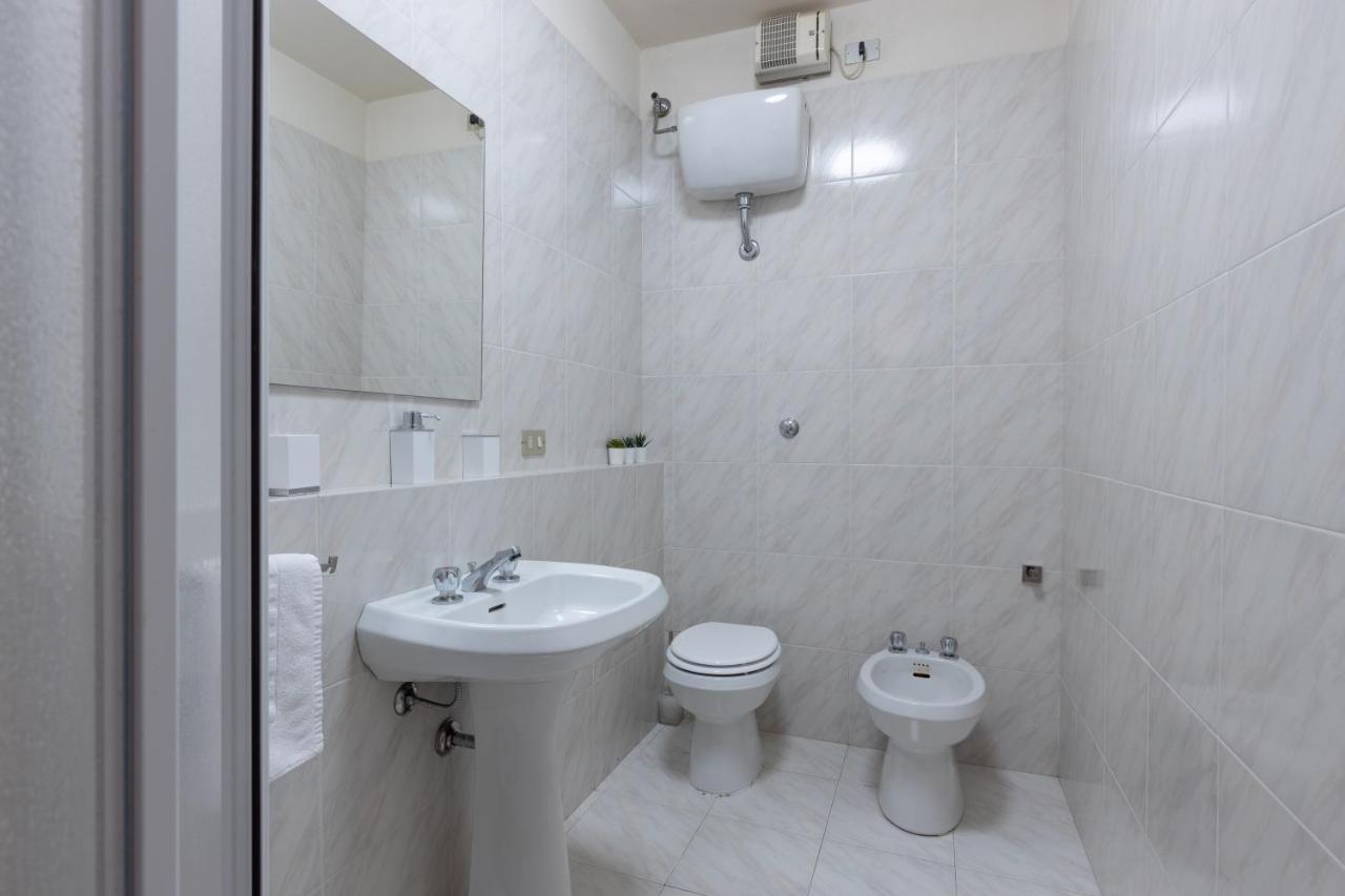 Tranquil Elegance In The Heart Of Pisa - Historic Convent Apartment Buitenkant foto